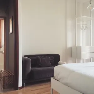 sunny-family-apartment-in-villa.it-lombardy.com/